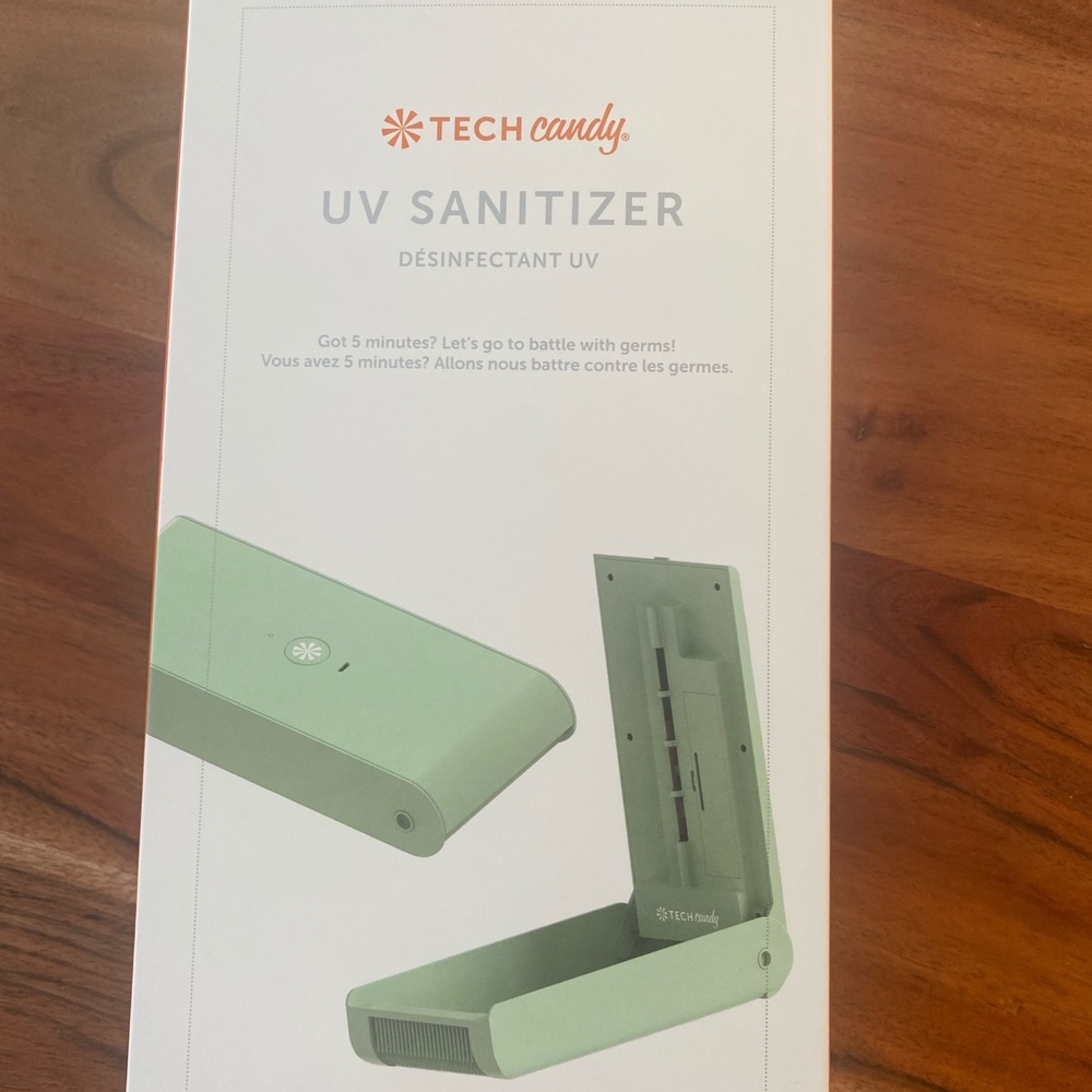 NIB - UV Phone Sanitizer